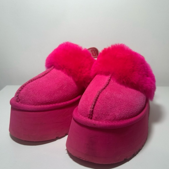 UGG Shoes - Ugg funkette pink size 7